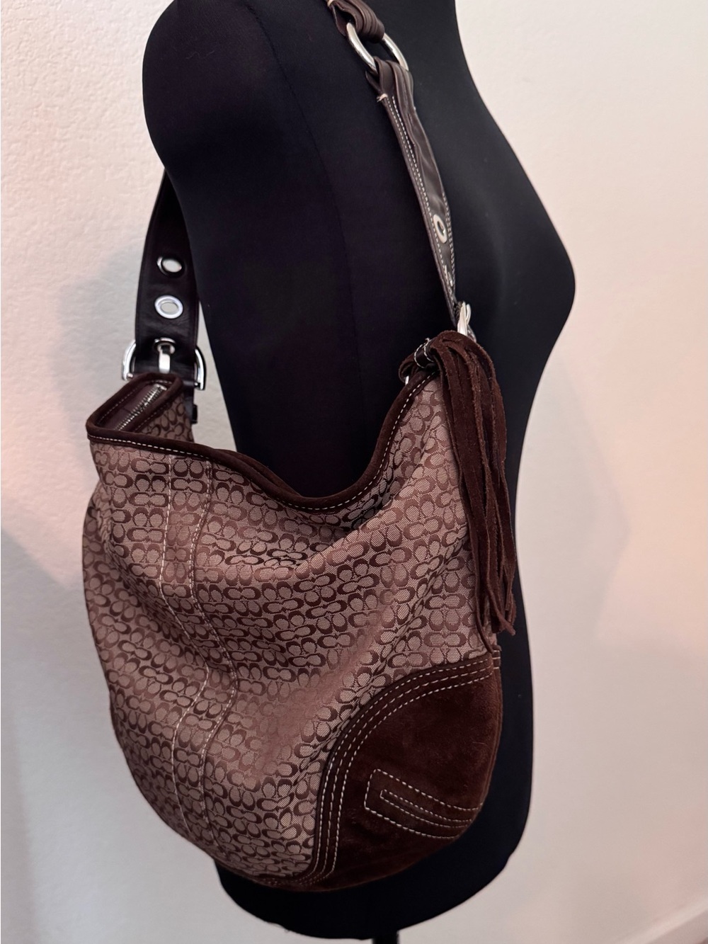 Vintage Coach Soho Signature Hobo Shoulder Bag - Picture 9 of 9